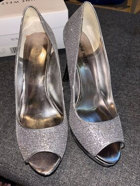 Nine West platform Silver Glitter Peep-Toe Heels